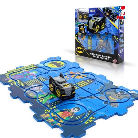 سيارة باتمان مع مسارات