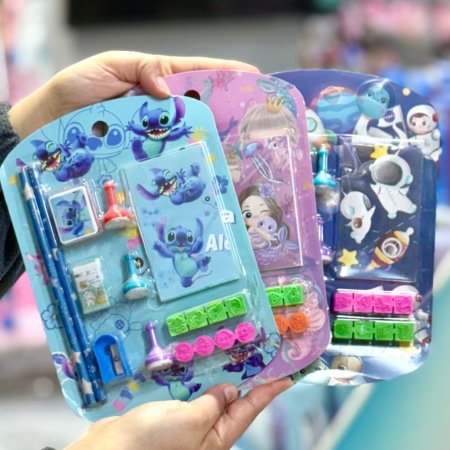 بكج قرطاسية مع ممحاة اشكال