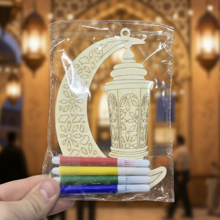 فانوس وهلال خشبي للتلوين