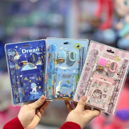 بكج قرطاسية مع الوان