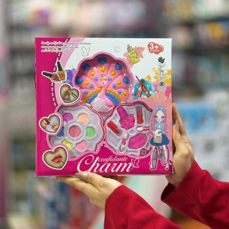 مكياج طاووس