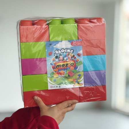 مكعبات ليجو كبيرة