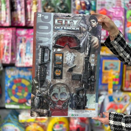 كرت الاسلحة مع نظارة