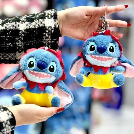 مدالية دمية ستيتش الملونة