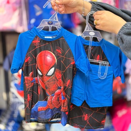 ملابس سباحة سبايدرمان ازرق