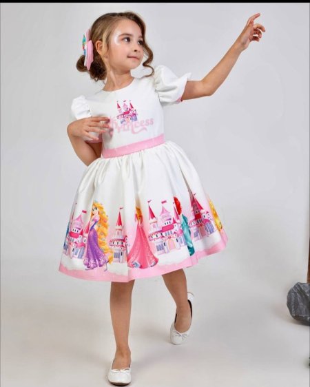فستان الاميرات <br> <span class='text-color-warm'>سيتوفر قريباً</span>