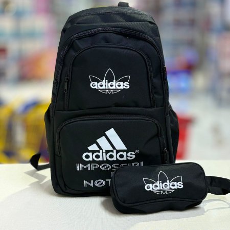 شنطة adidas مع مقلمة لون اسود